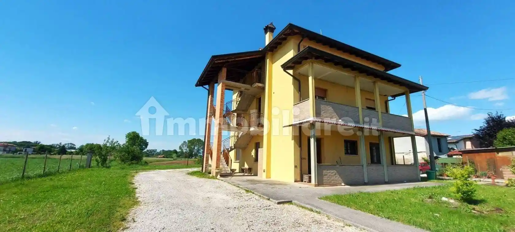 Casa indipendente in vendita a Latisana