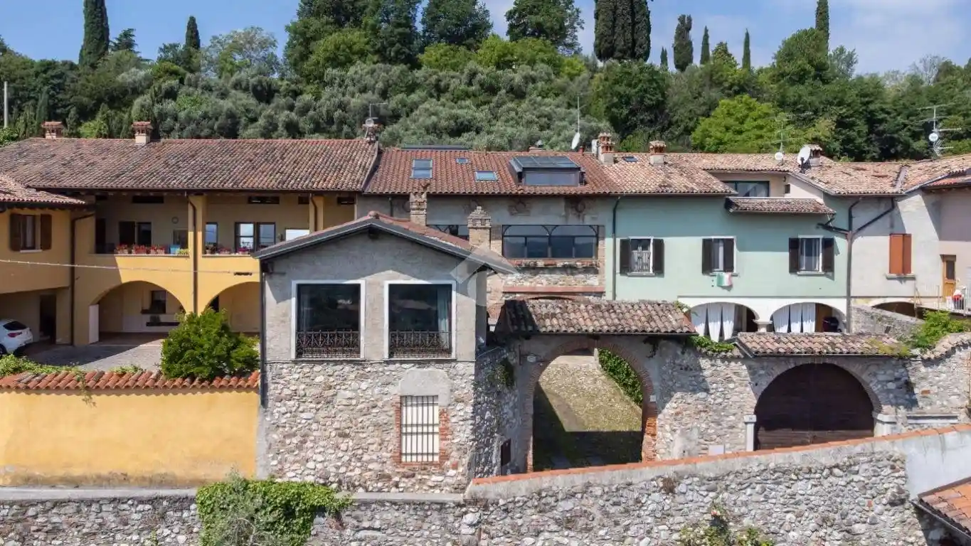 Rustico - Casale in vendita a Polpenazze del Garda