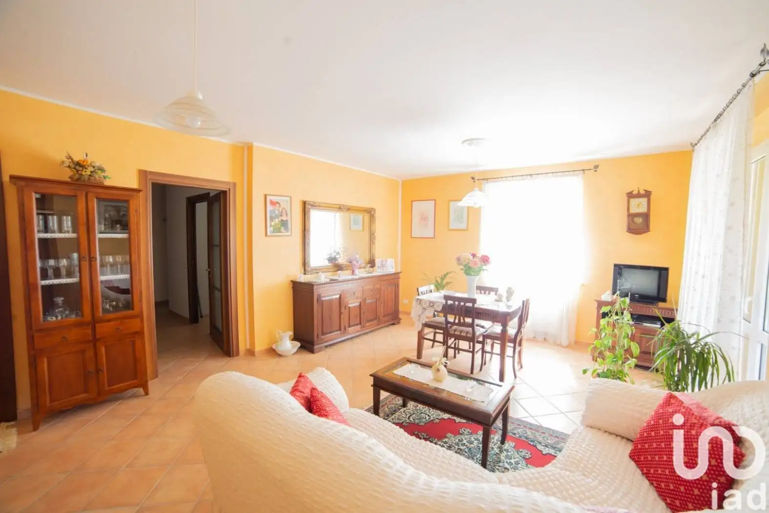 Villa in vendita a Serra de' Conti