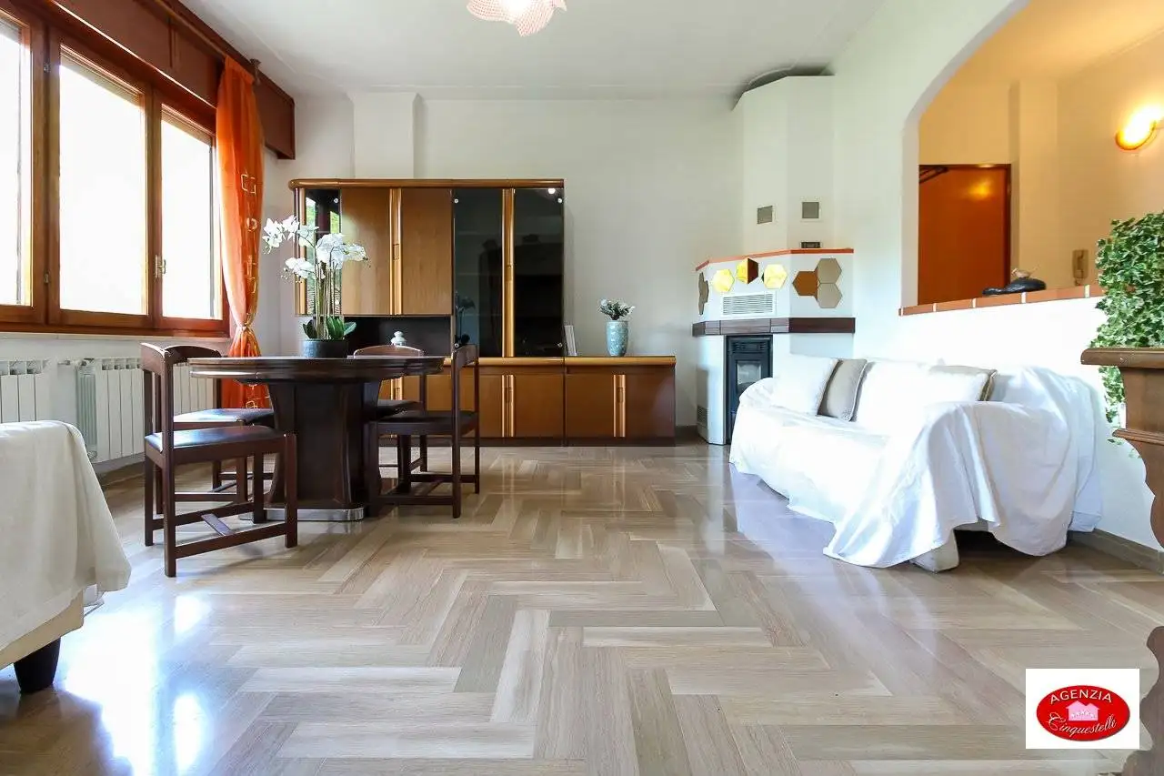 Villa in vendita a Varazze