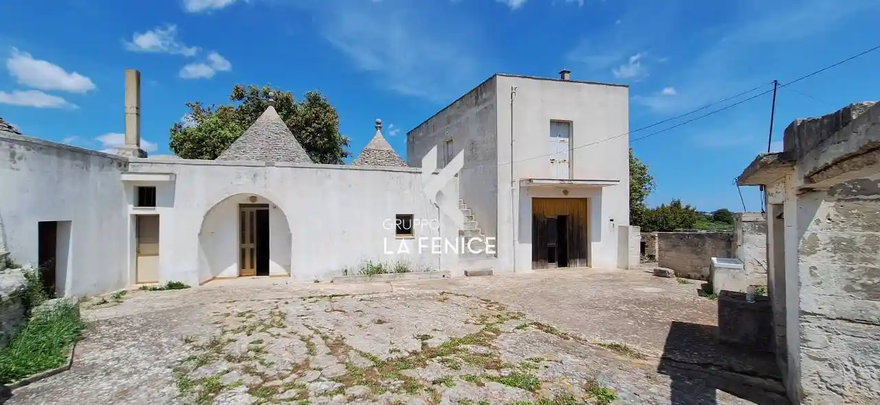 Rustico - Casale in vendita a Locorotondo