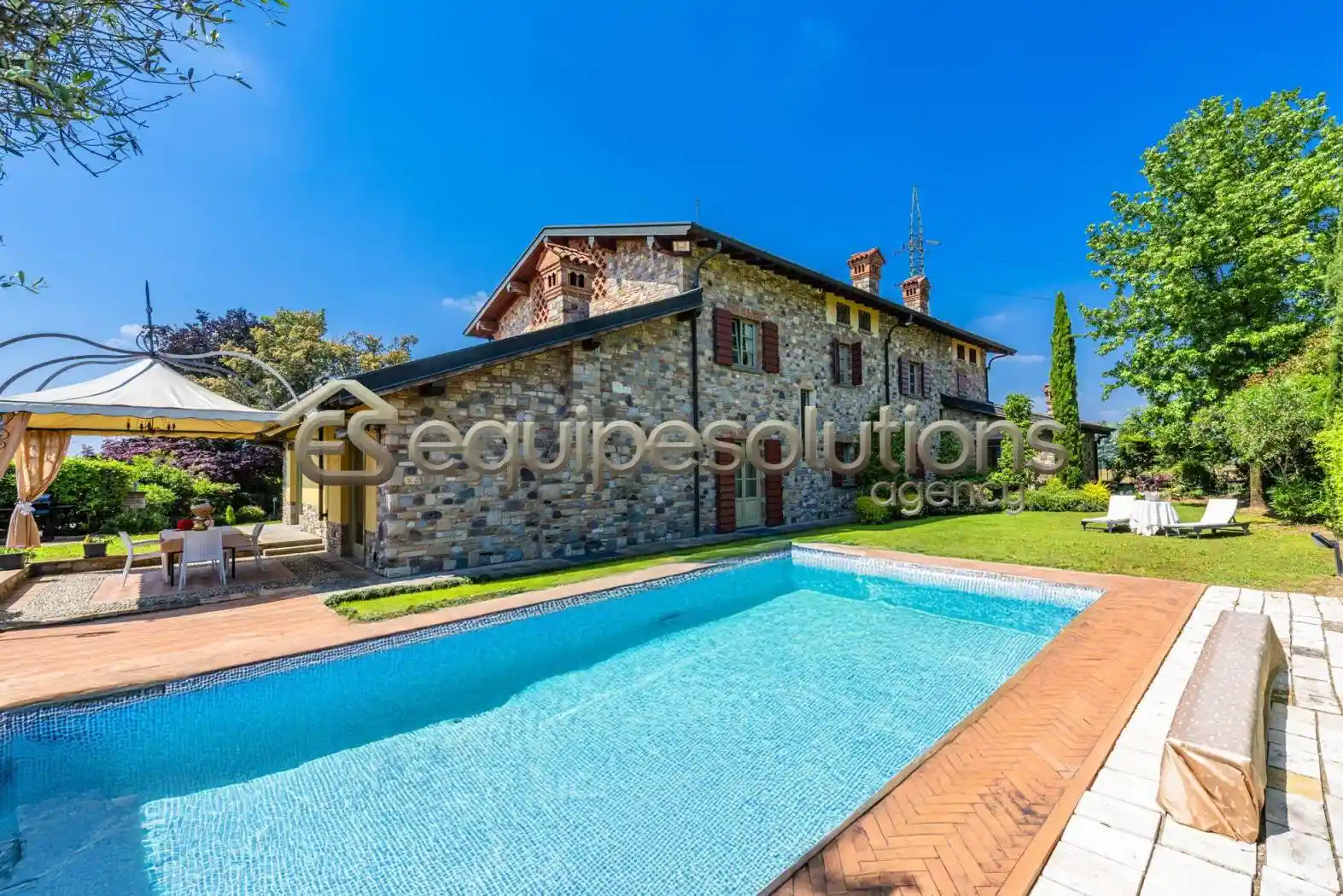 Villa in vendita a Palazzolo sull'Oglio