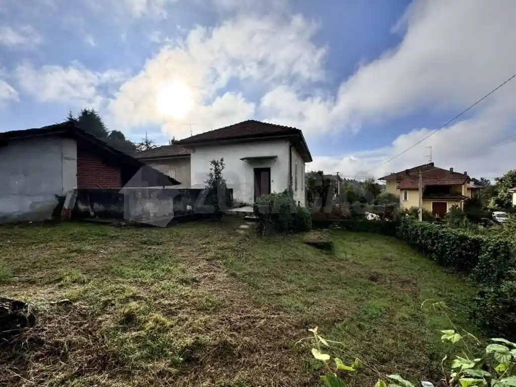 Villa in vendita a Vergiate