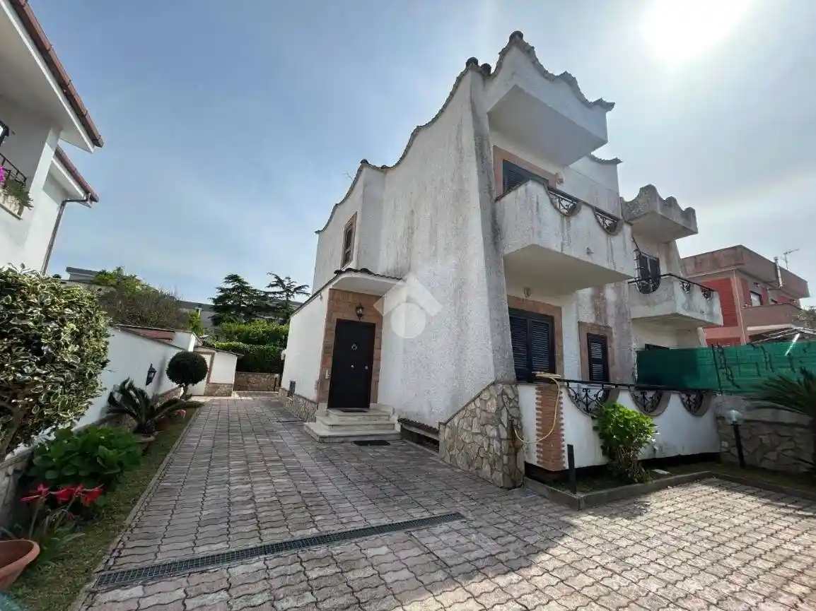 Villa in vendita a Nettuno