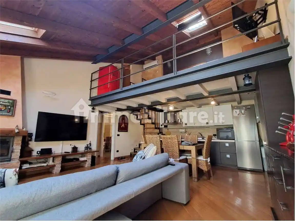 Appartamento in vendita a Piacenza