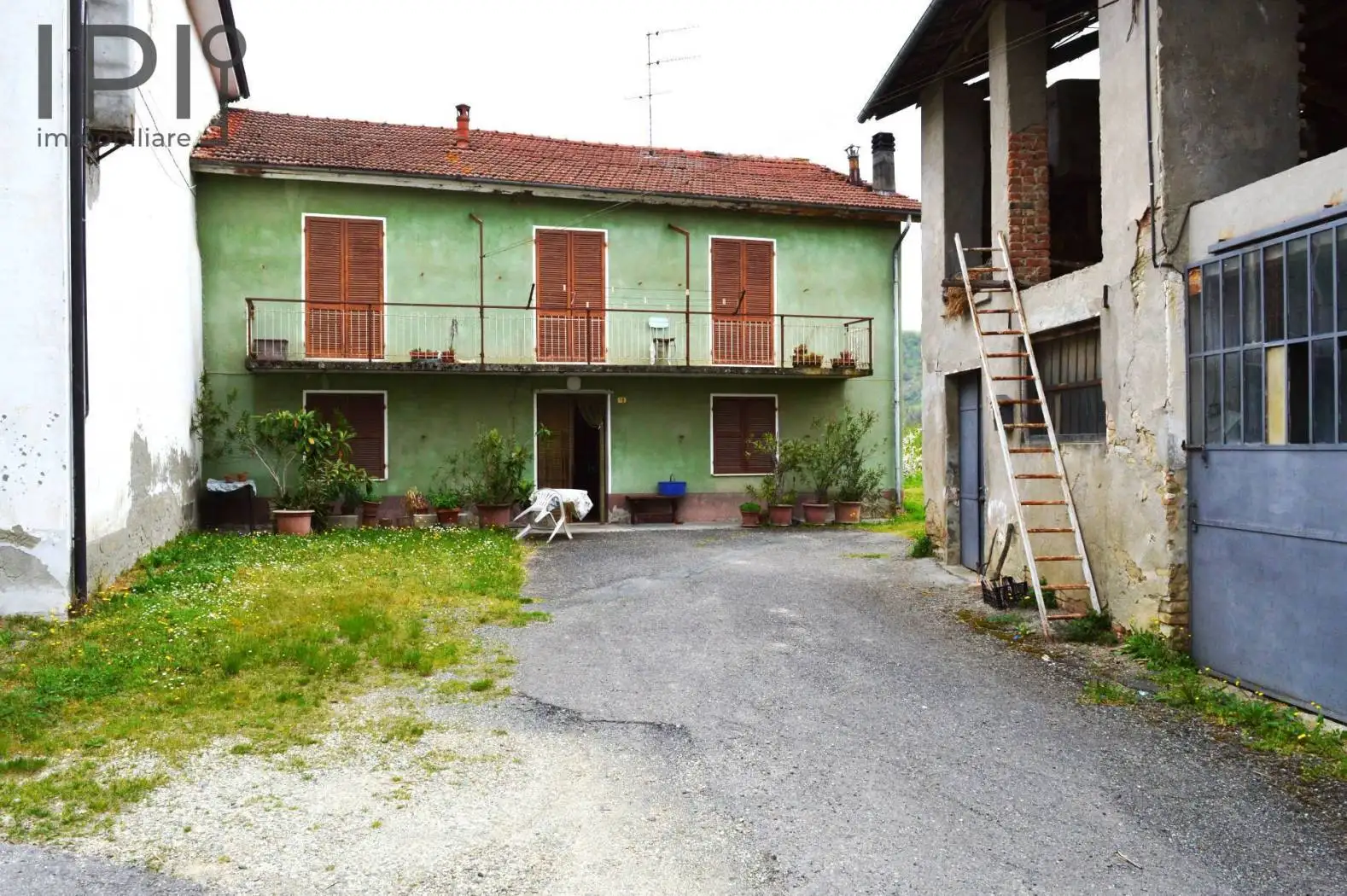 Rustico - Casale in vendita a Terzo