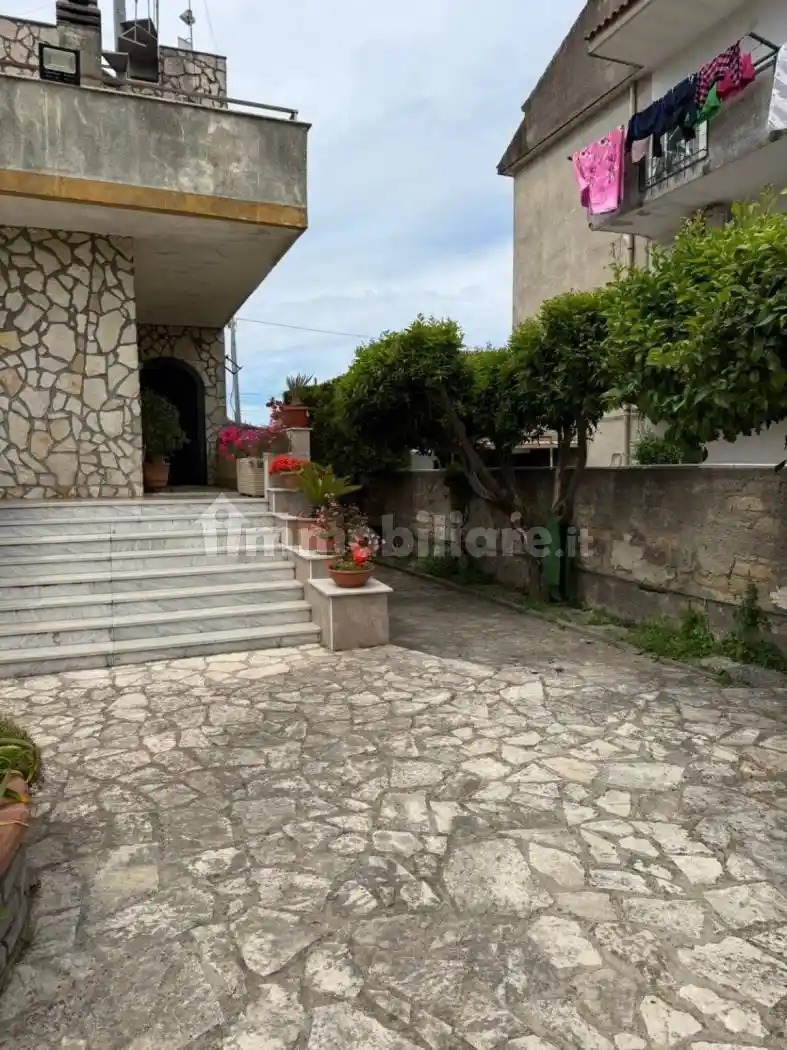 Villa unifamiliare viale Ferrovia dello Stato, Asi - Ponte Riccio, Giugliano in Campania - foto 2