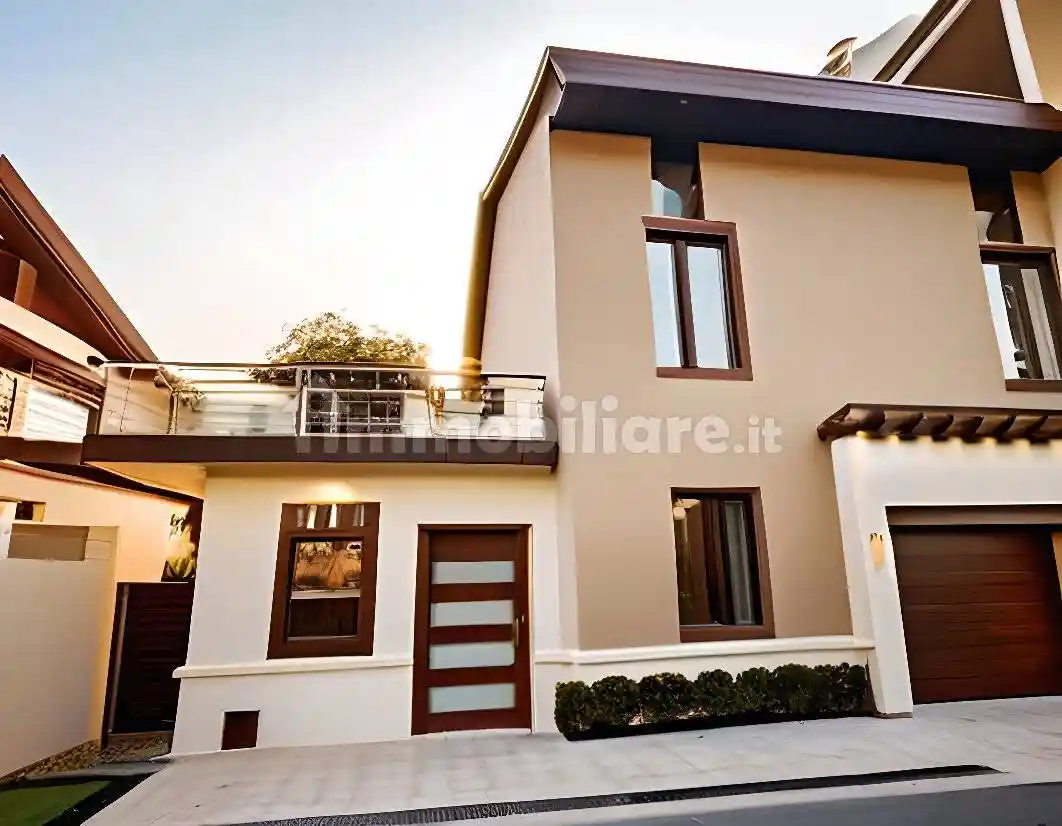 Casa indipendente in vendita a Bonate Sotto