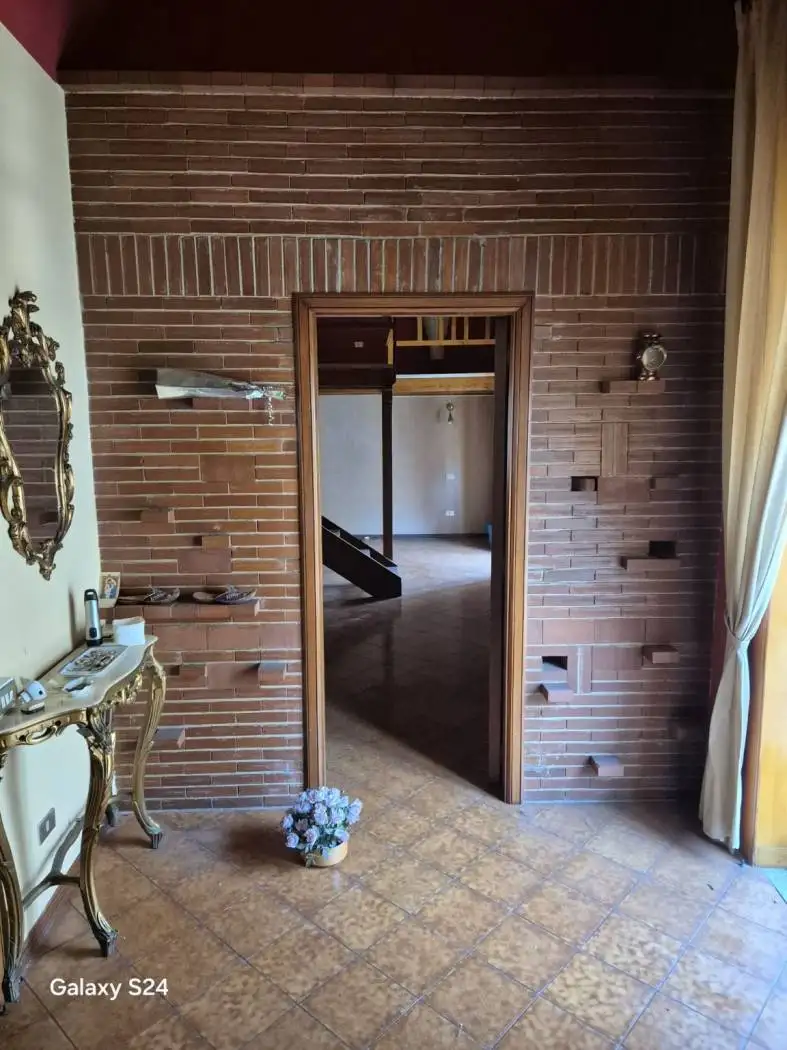 Appartamento in vendita a Liveri