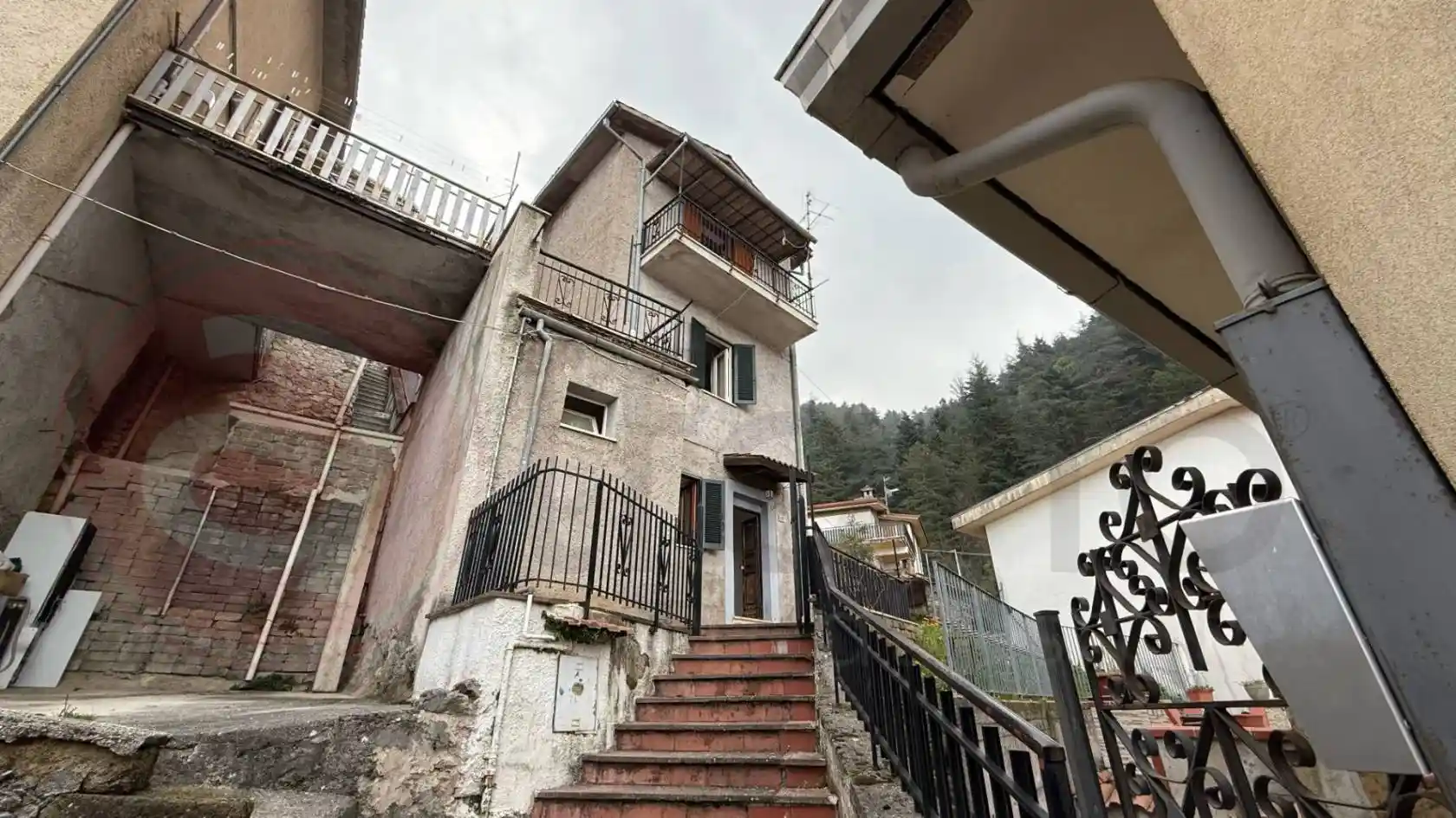 Palazzo - Edificio in vendita a Piglio