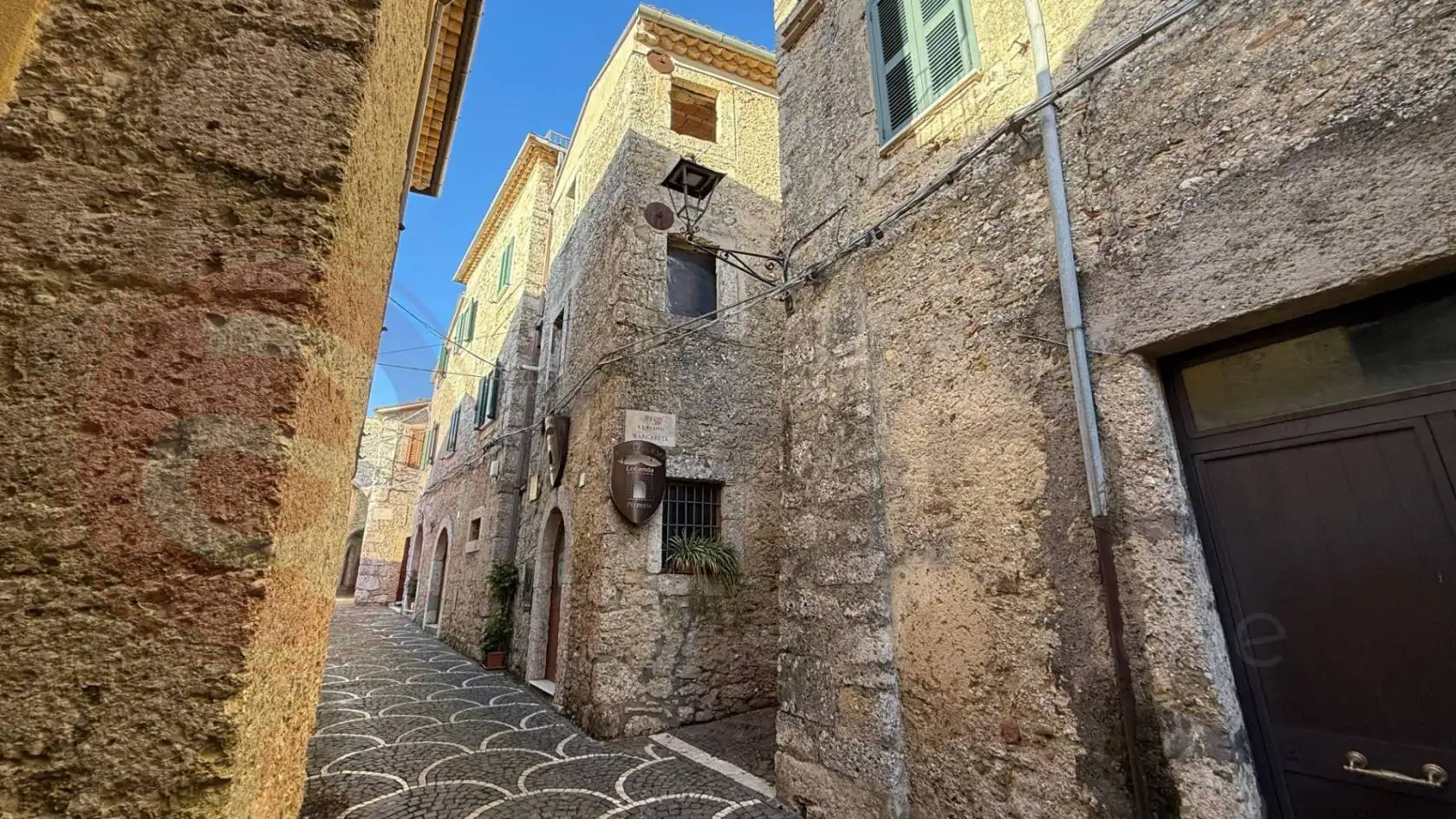 Palazzo - Edificio in vendita a Santopadre