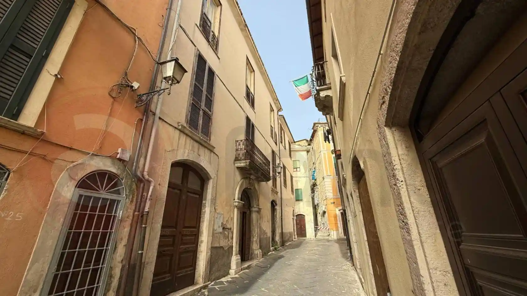 Palazzo - Edificio in vendita a Isola del Liri