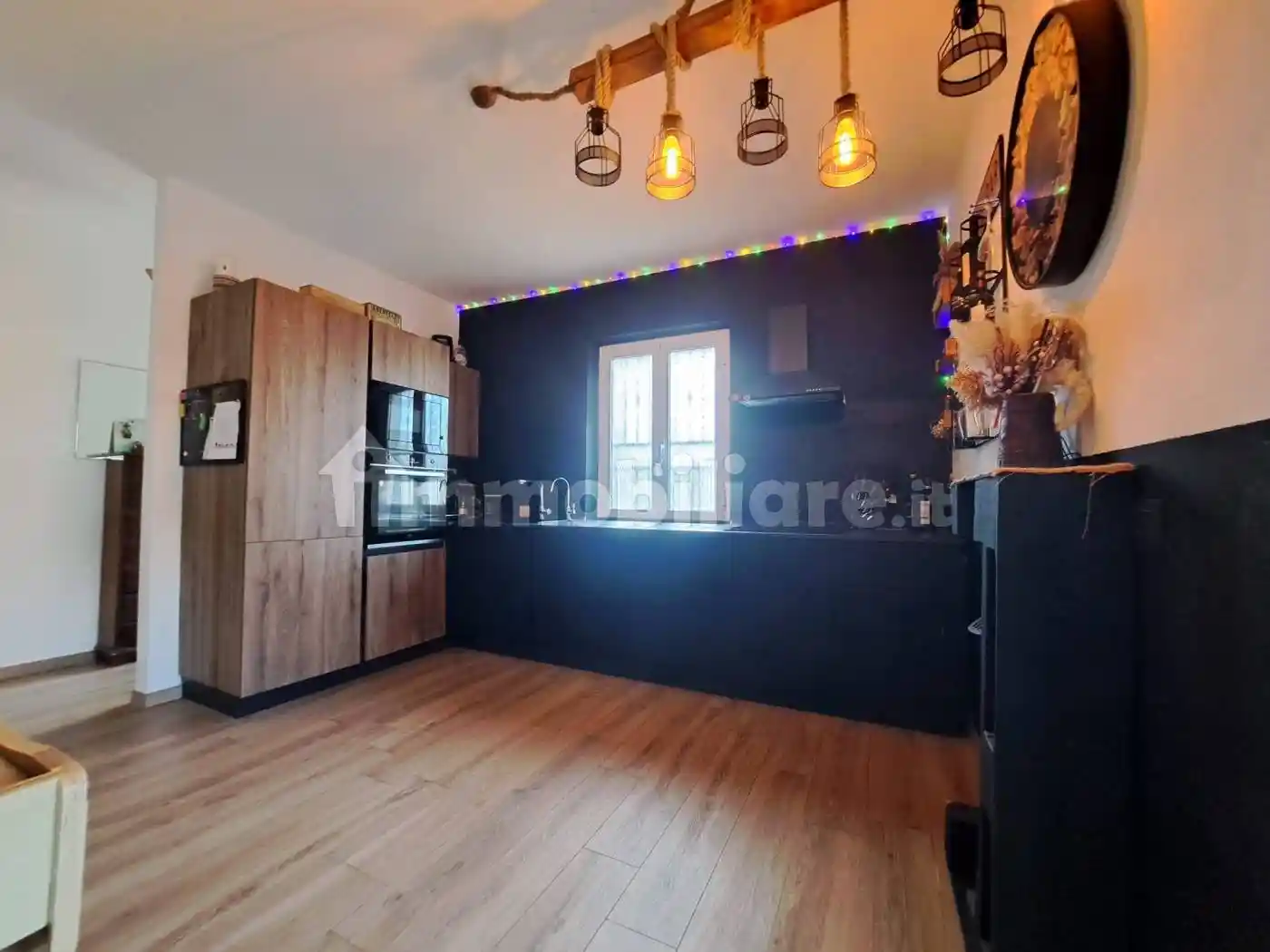 Casa indipendente in vendita a Livorno