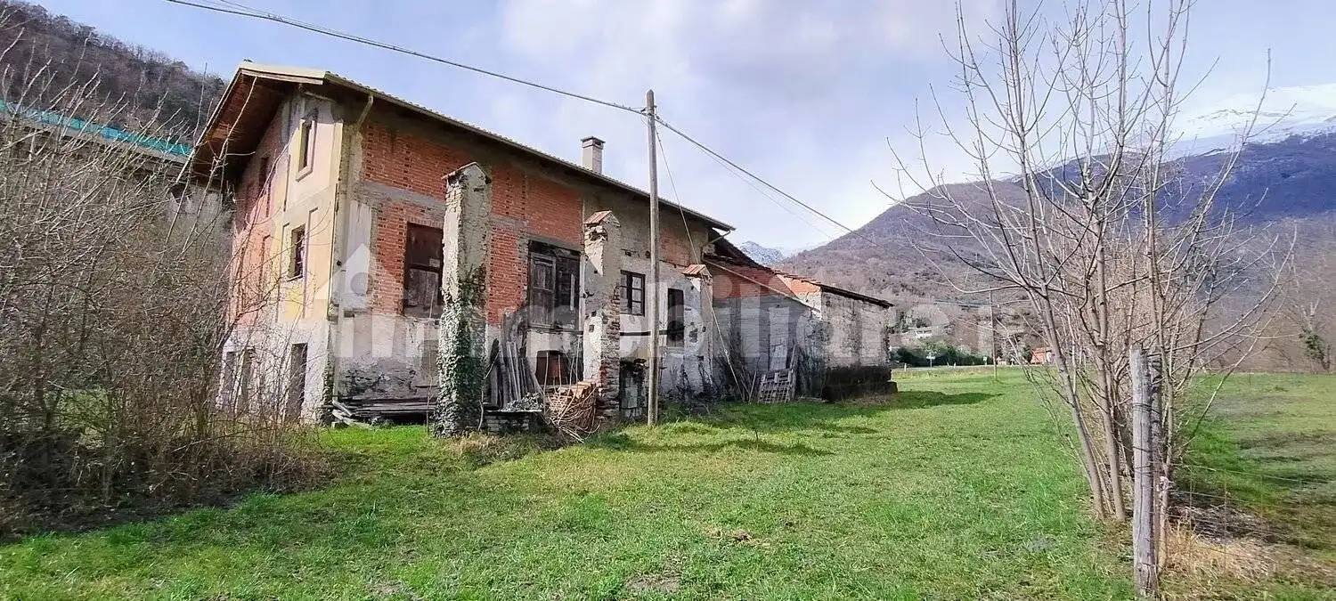 Rustico - Casale in vendita a Venaus