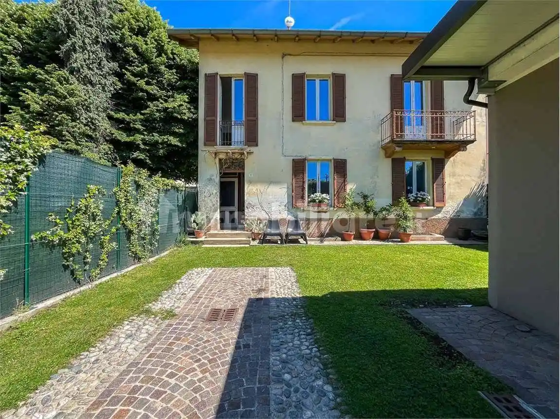 Casa indipendente in vendita a Taino