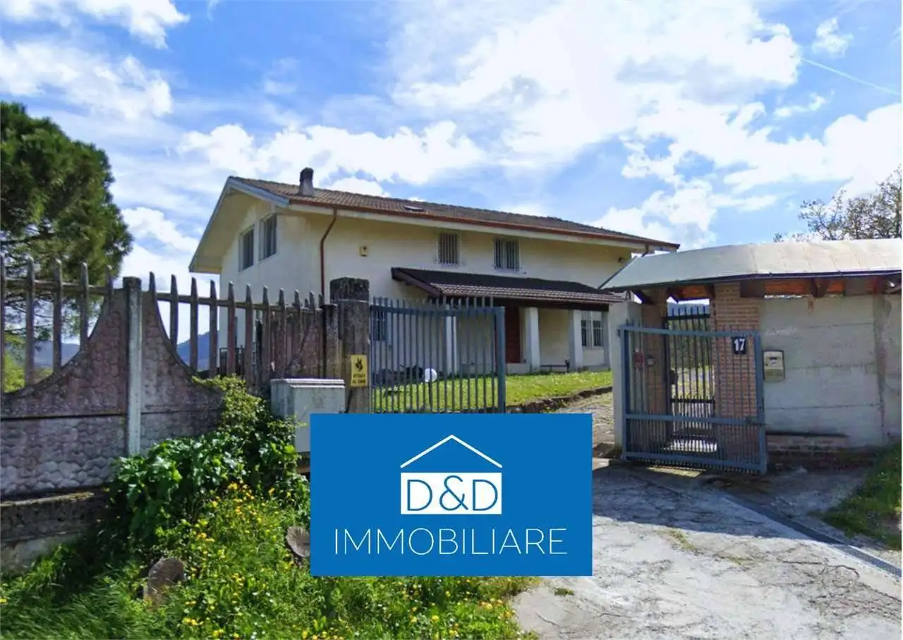 Villa in asta a Avolasca