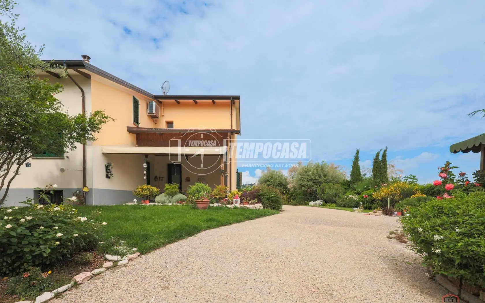 Casa indipendente in vendita a Imola