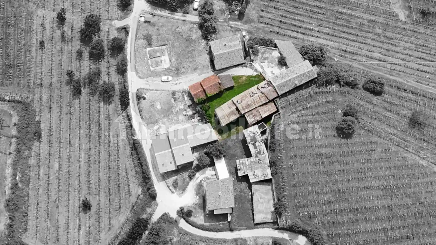 Rustico - Casale in vendita a Soave