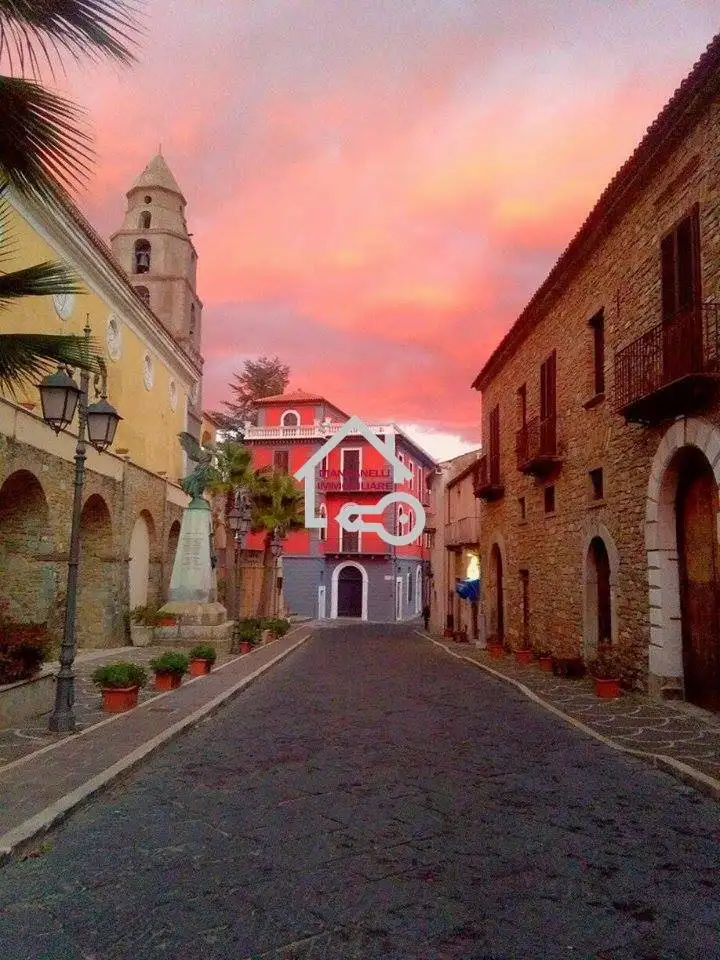 Appartamento in vendita a Rutino