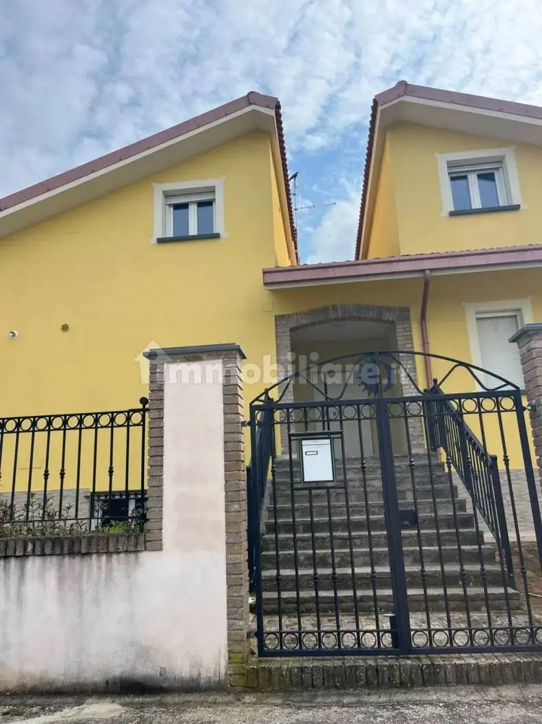 Appartamento in affitto a Arielli