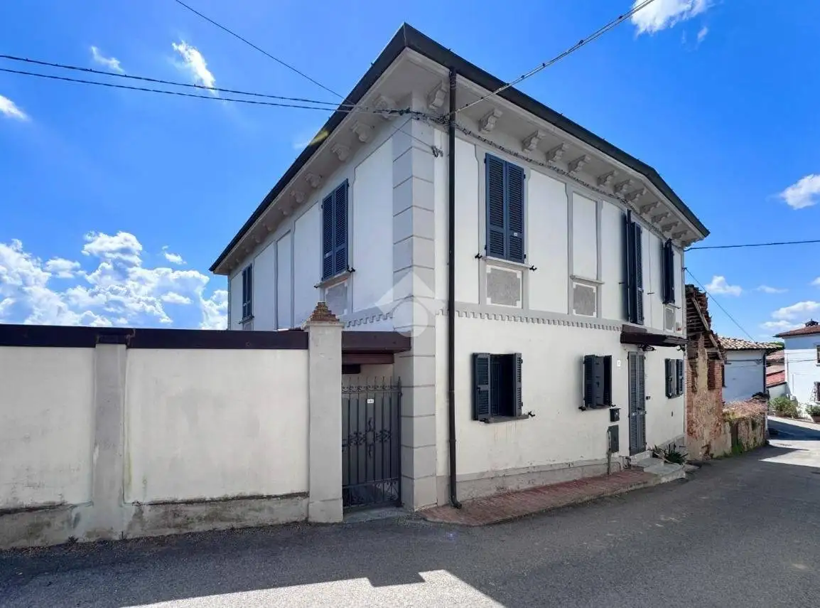 Casa indipendente in vendita a Canneto Pavese