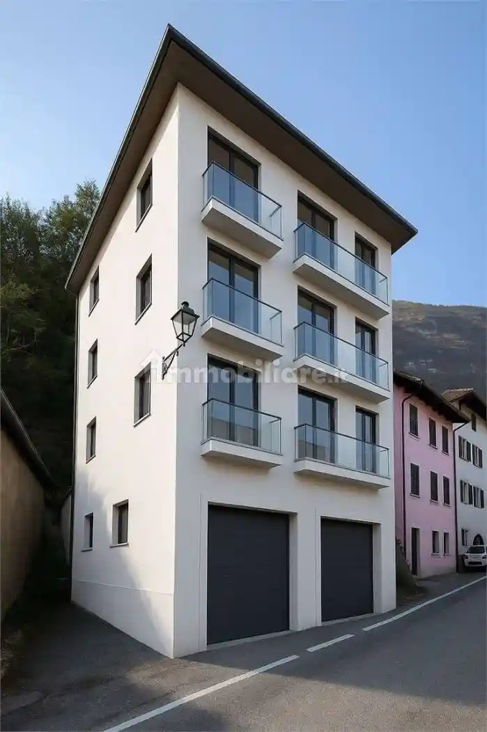 Palazzo - Edificio in vendita a Mezzolombardo