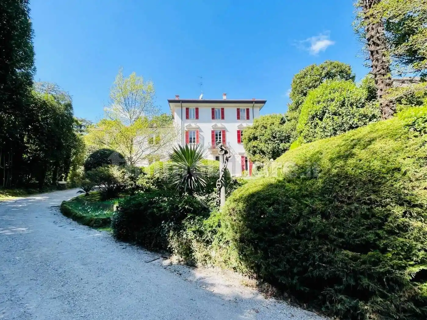 Appartamento in affitto a Cernobbio