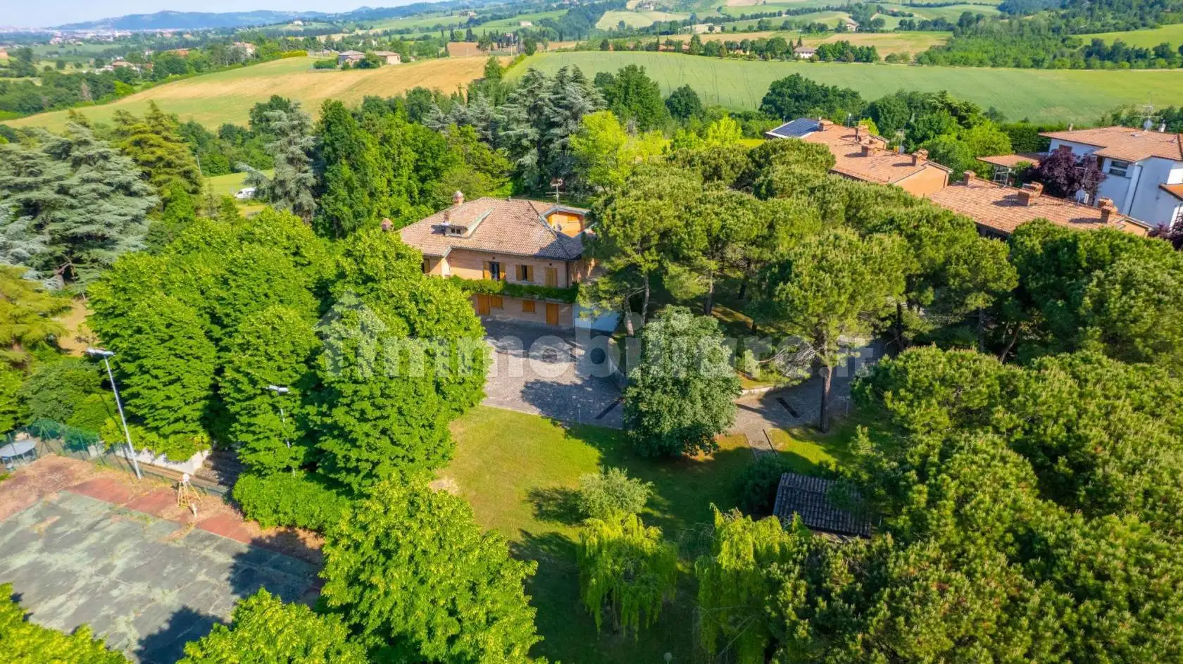 Villa in vendita a Zola Predosa