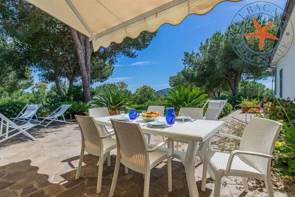 Casa indipendente in vendita a Capoliveri