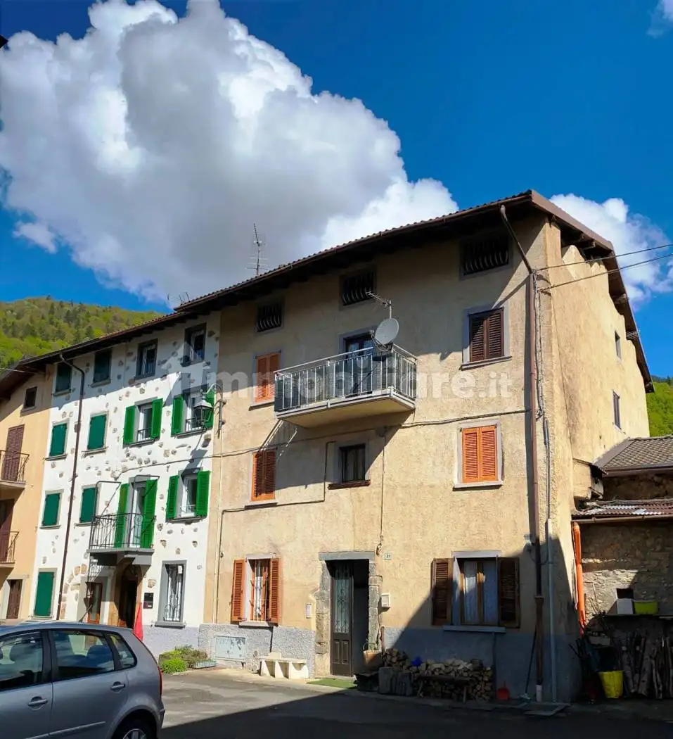 Appartamento in vendita a Santa Brigida