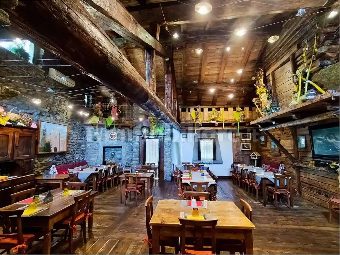 Palazzo - Edificio in vendita a Chatillon