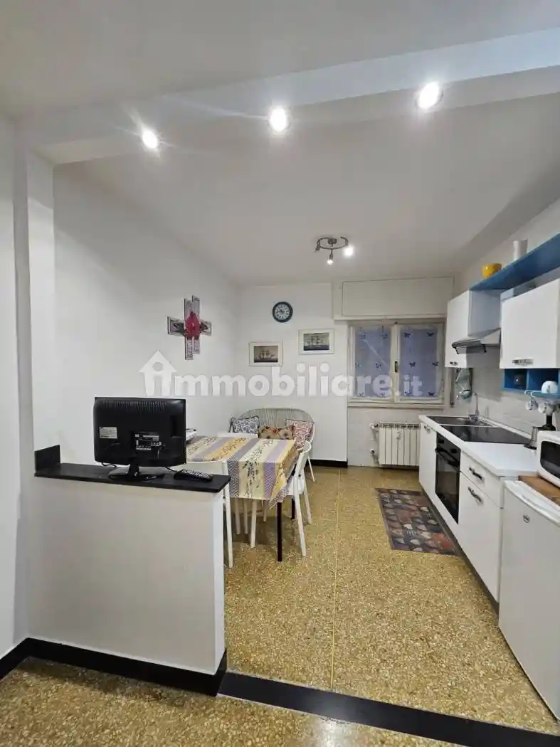 Appartamento in vendita a Genova