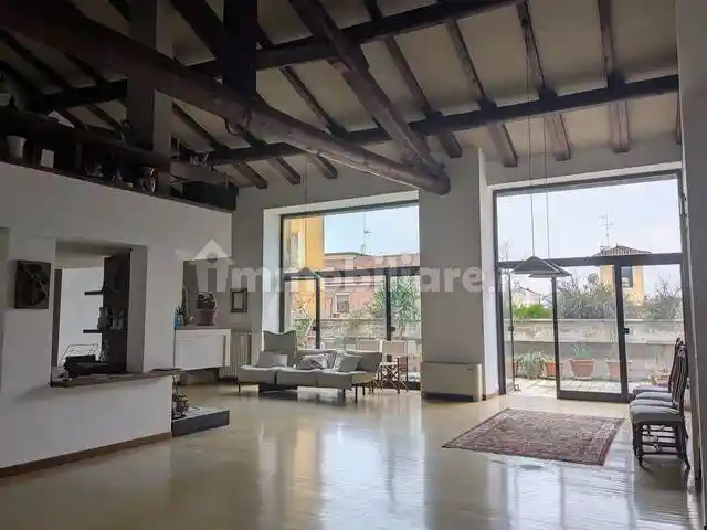 Appartamento in vendita a Piacenza