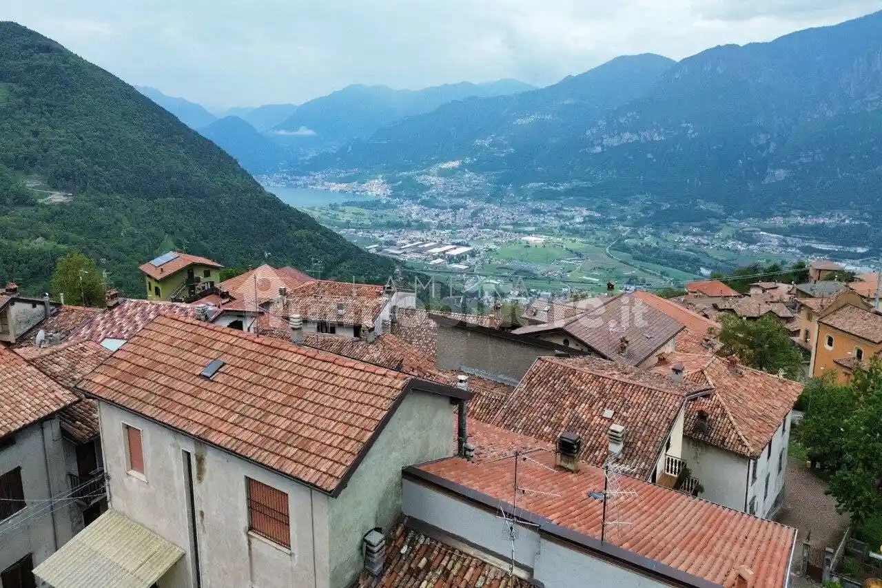 Appartamento in vendita a Pian Camuno