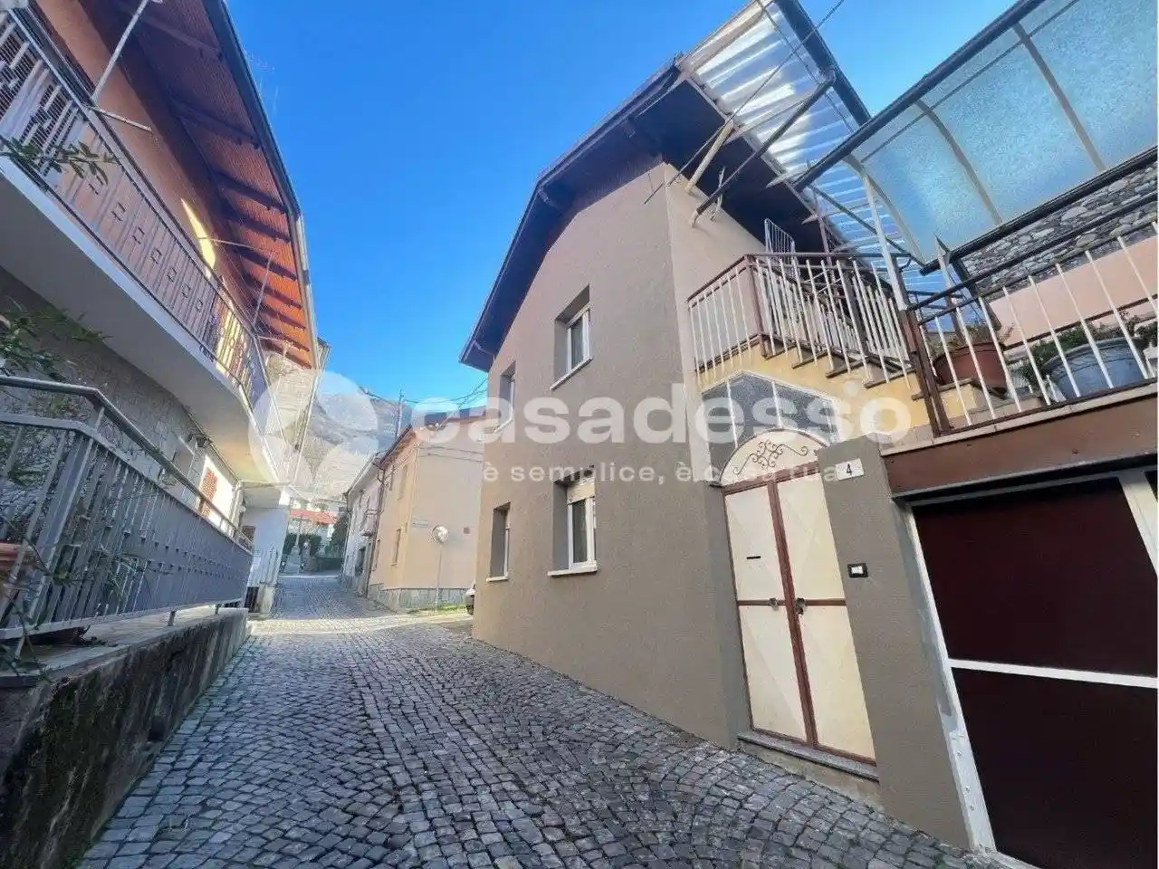 Casa indipendente in vendita a Pinasca