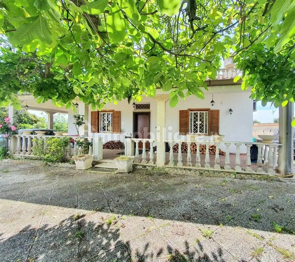 Villa in vendita a Aprilia
