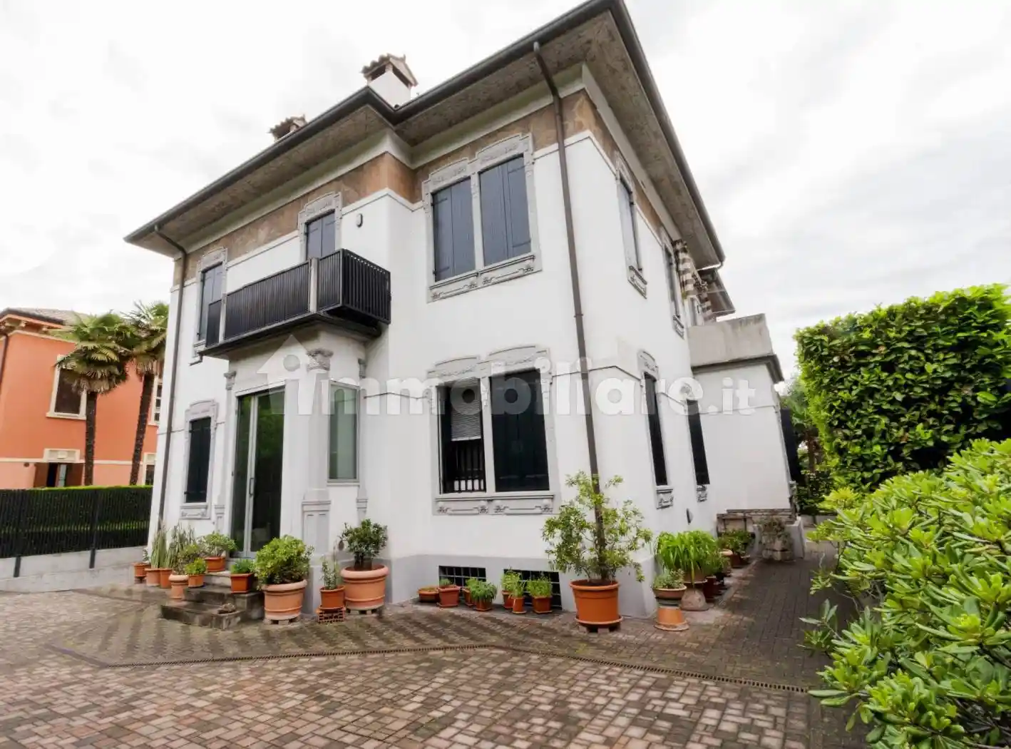 Casa indipendente in vendita a Verona