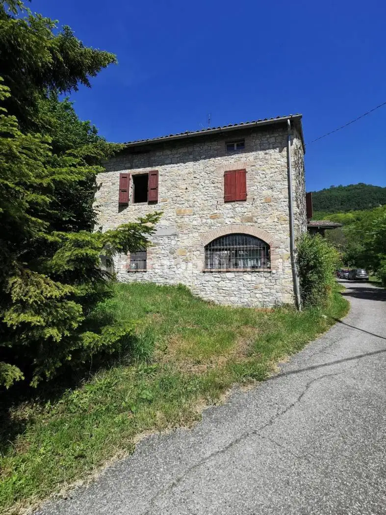 Rustico - Casale in vendita a Vernasca