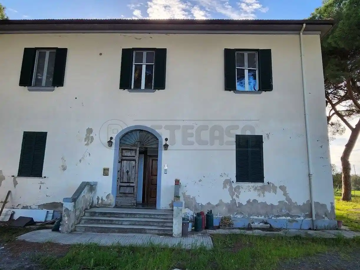 Rustico - Casale in vendita a Cecina