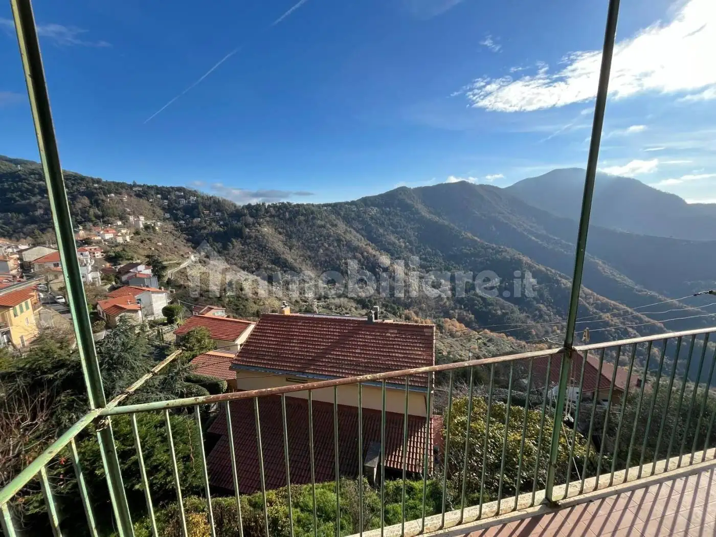 Casa indipendente in vendita a Bajardo