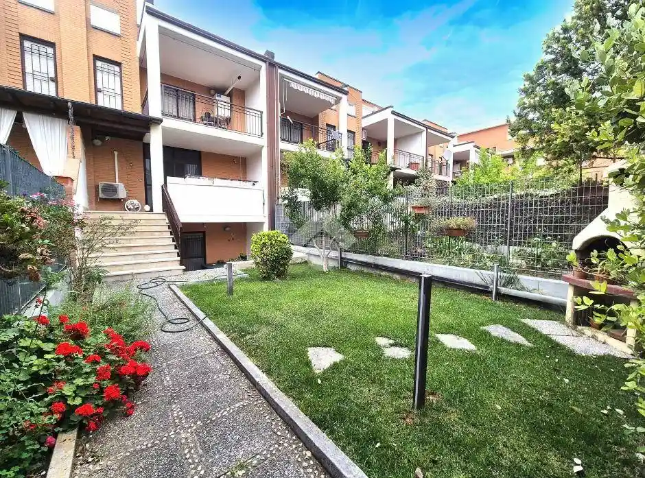 Villa a schiera via Giuseppe la Torre 69, Comparto Biccari, Foggia - foto 2