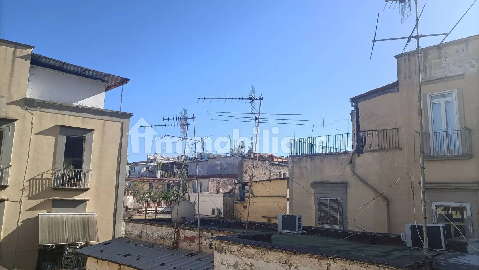 Appartamento in vendita a Napoli