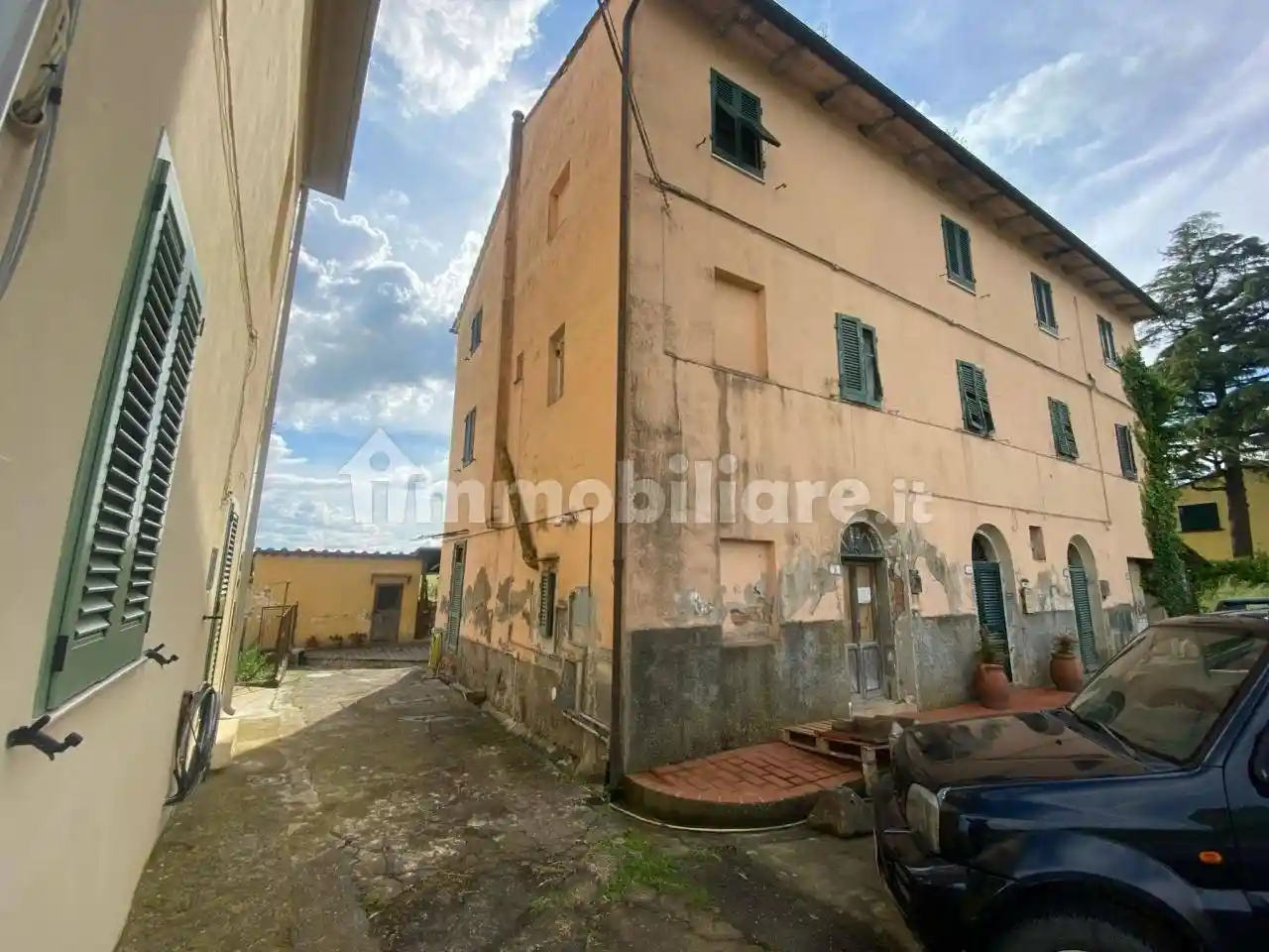 Palazzo - Edificio in vendita a Palaia