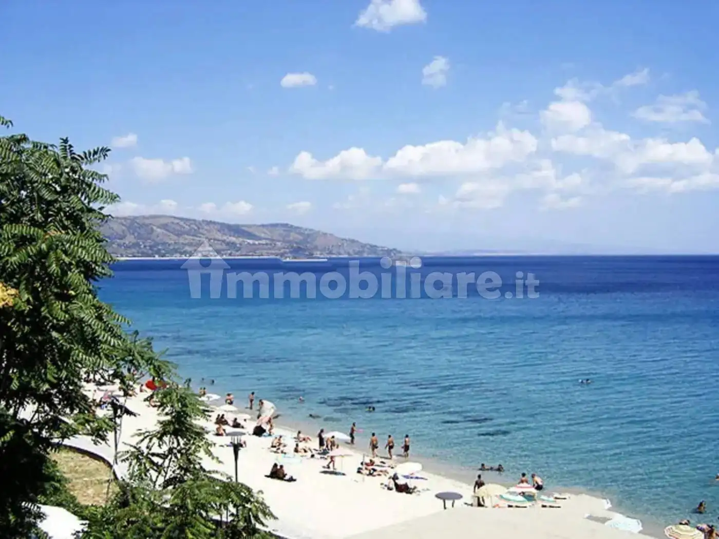 Appartamento in vendita a Sant'Andrea Apostolo dello Ionio