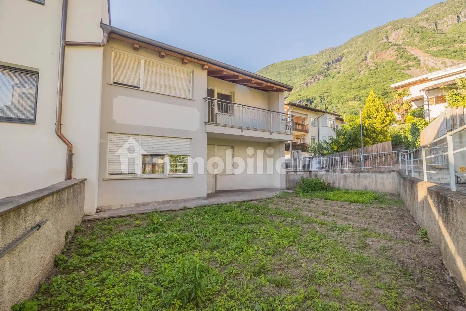 Villetta a schiera in vendita a Postal