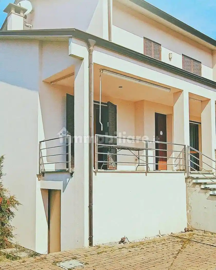 Villetta a schiera in vendita a Cadeo