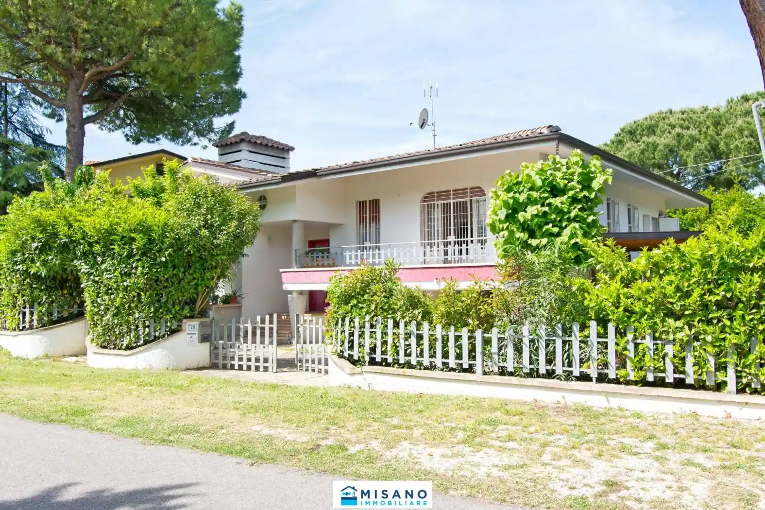 Villa in vendita a Misano Adriatico