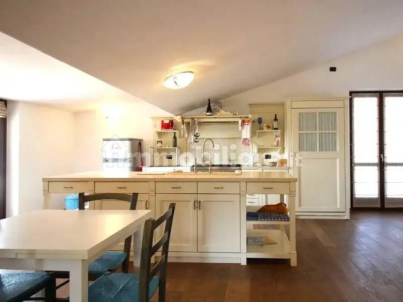 Appartamento in vendita a Albaretto della Torre