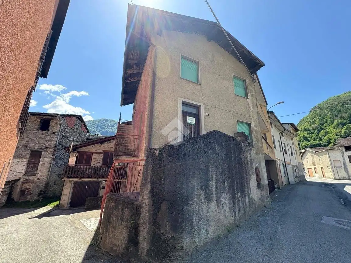 Casa indipendente in vendita a Ardenno