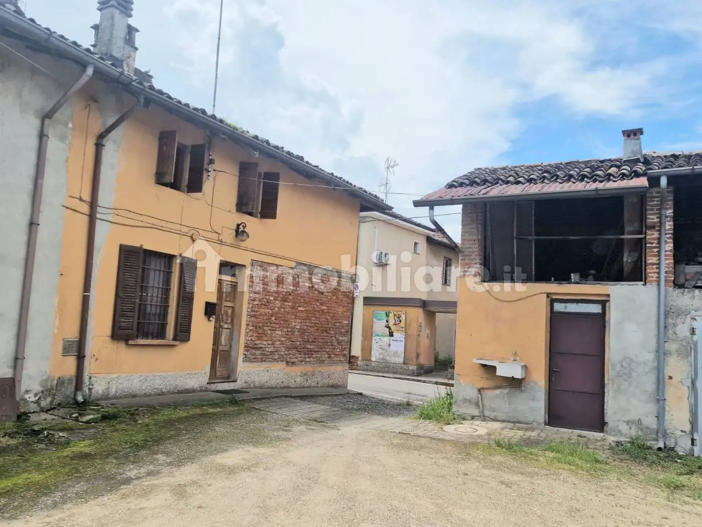 Terratetto unifamiliare 100 m², da ristrutturare, Centro, Costa de' Nobili - foto 2